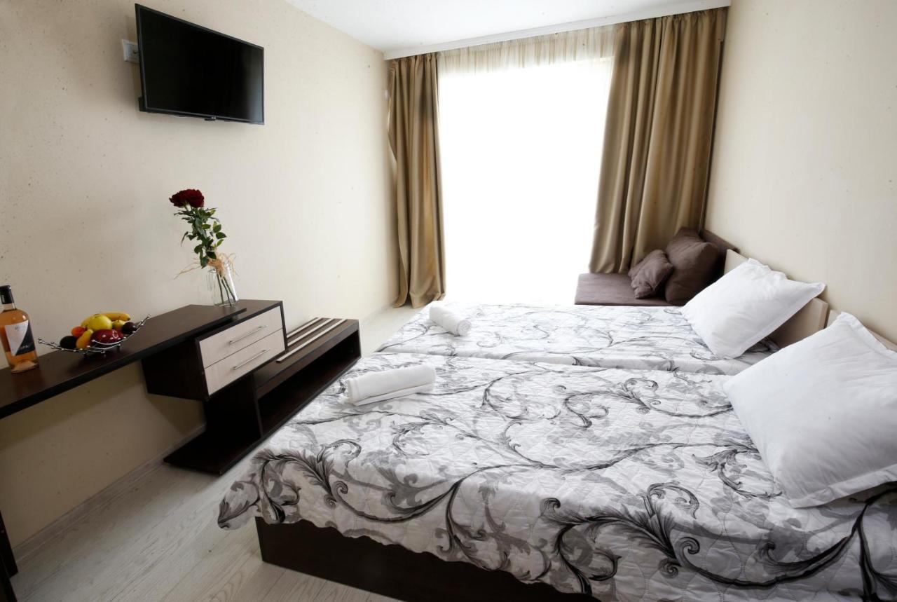Stayinn Rainbow Houses Beachfront By Asteri Hotels Сонячний Берег Екстер'єр фото