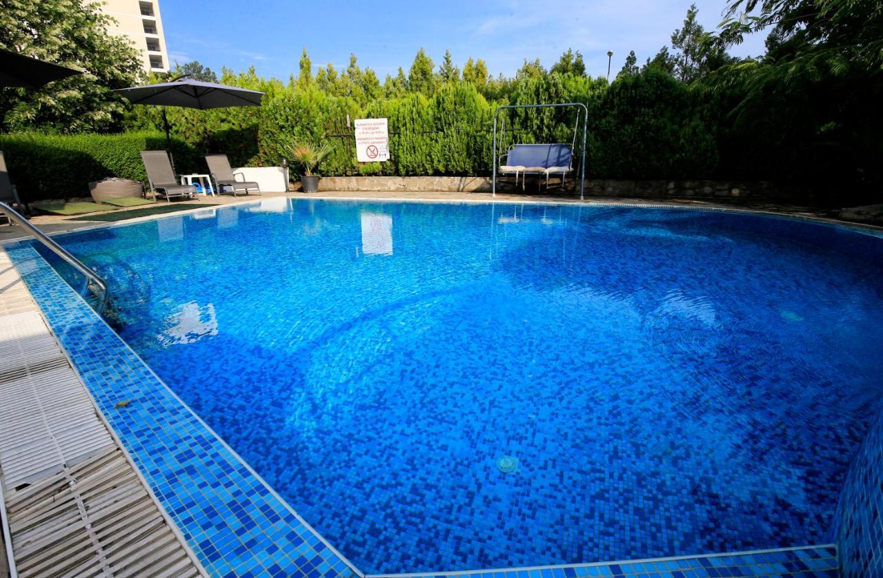 Stayinn Rainbow Houses Beachfront By Asteri Hotels Сонячний Берег Екстер'єр фото
