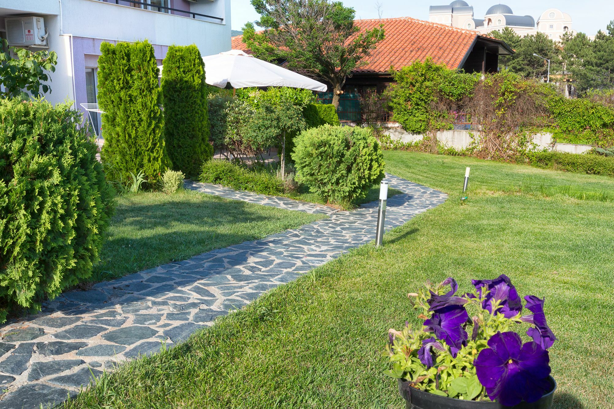 Stayinn Rainbow Houses Beachfront By Asteri Hotels Сонячний Берег Екстер'єр фото
