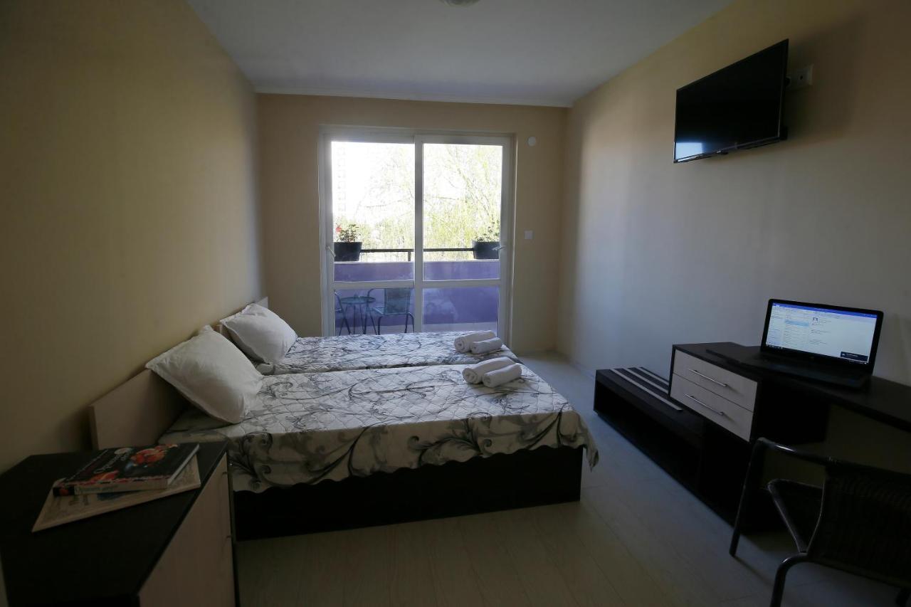 Stayinn Rainbow Houses Beachfront By Asteri Hotels Сонячний Берег Екстер'єр фото